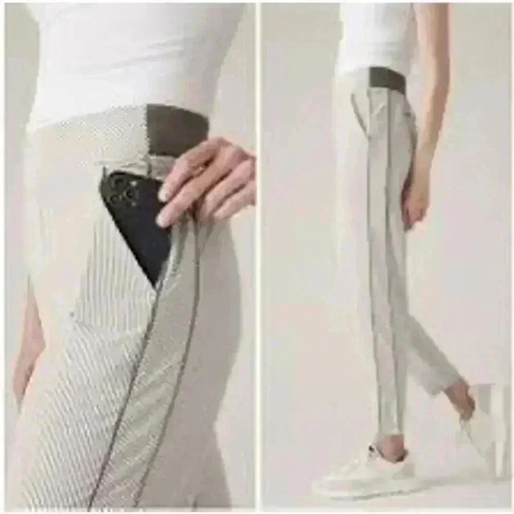 Athleta Womens Brooklyn Textured Ankle Pant Size 2 Gray/White Striped - Picture 2 of 8